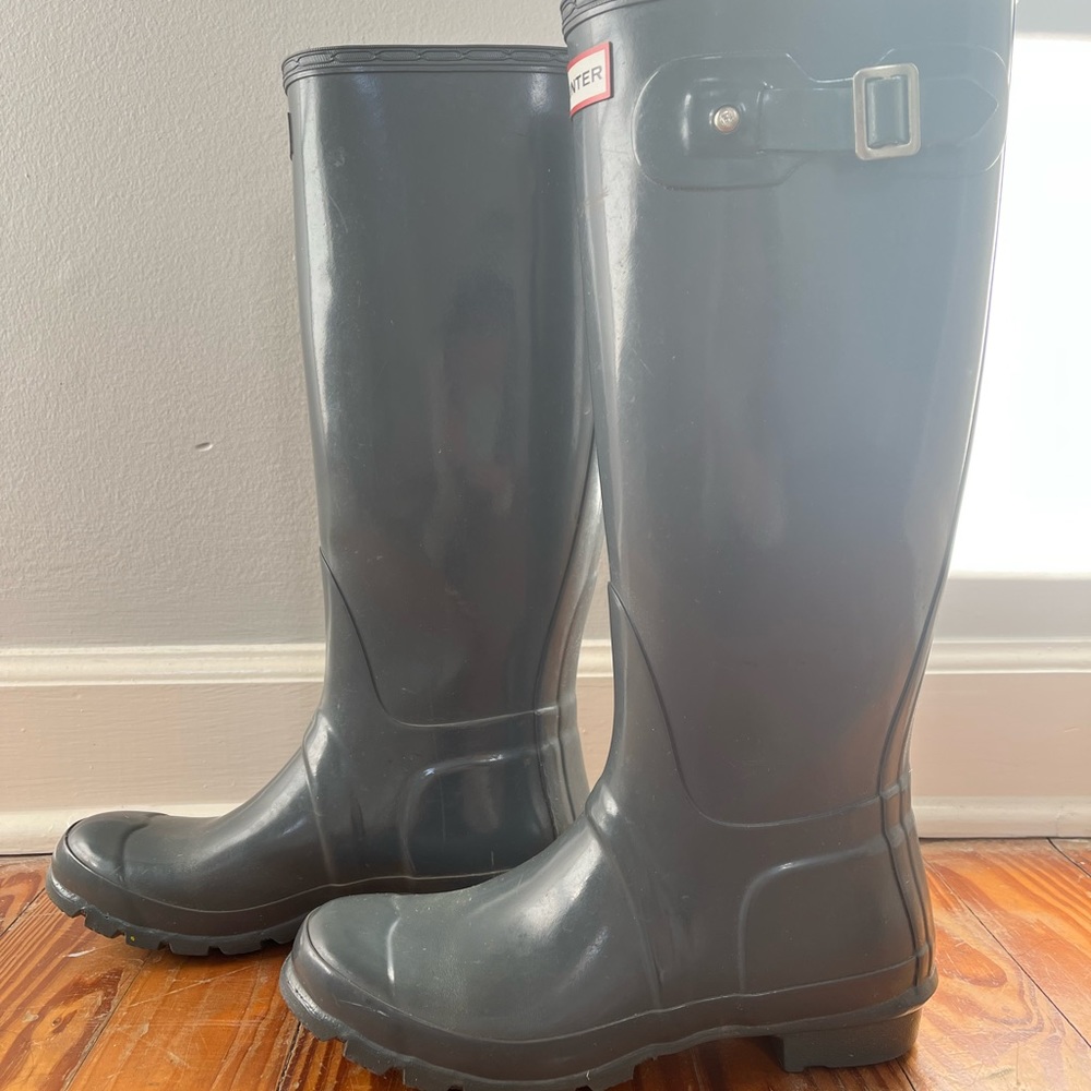 Hunter Gray Gloss Boots - Picture 3 of 6